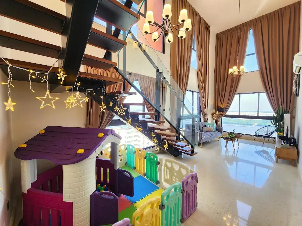 Loft Suite Seaview 2Br Jb Ciq 8Pax Johor Bahru Apartment