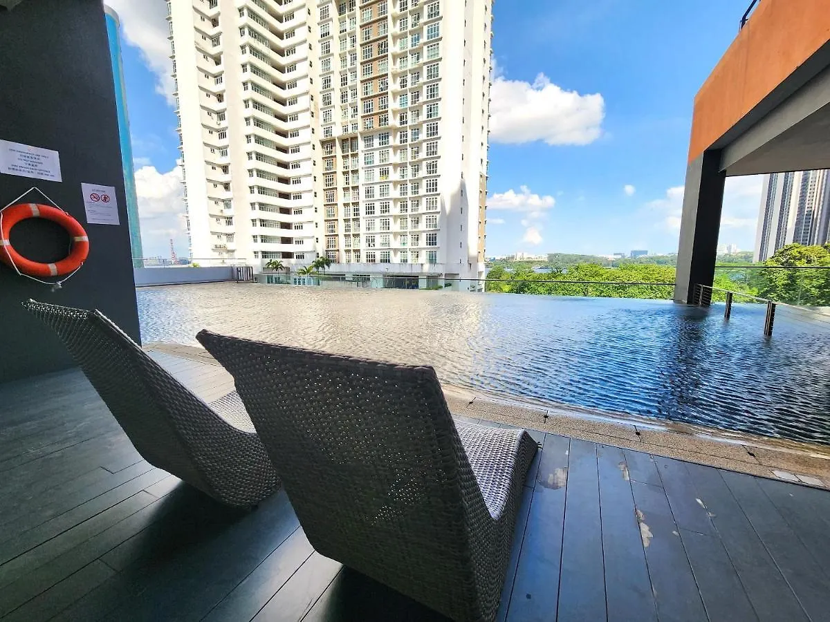 Loft Suite Seaview 2Br Jb Ciq 8Pax Johor Bahru Malaysia